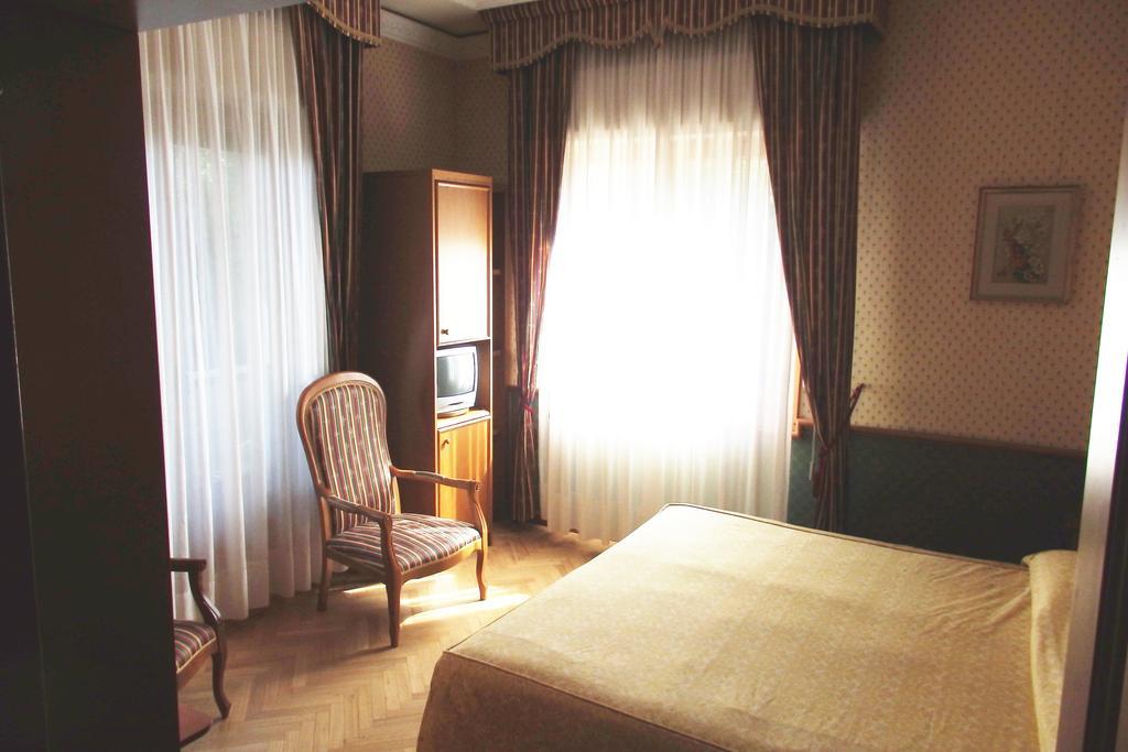 贝维德雷别墅酒店 佛罗伦萨 客房 照片